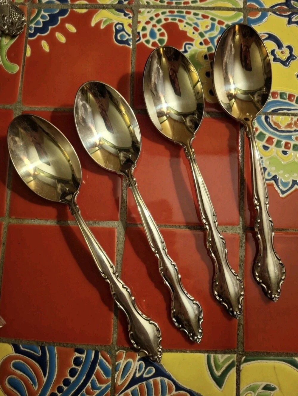 WAKEFIELD SILVERPLT OVAL SOUP PLACE SPOONS SET 4 VNTG 1965 INTERNATIONAL NEW STK